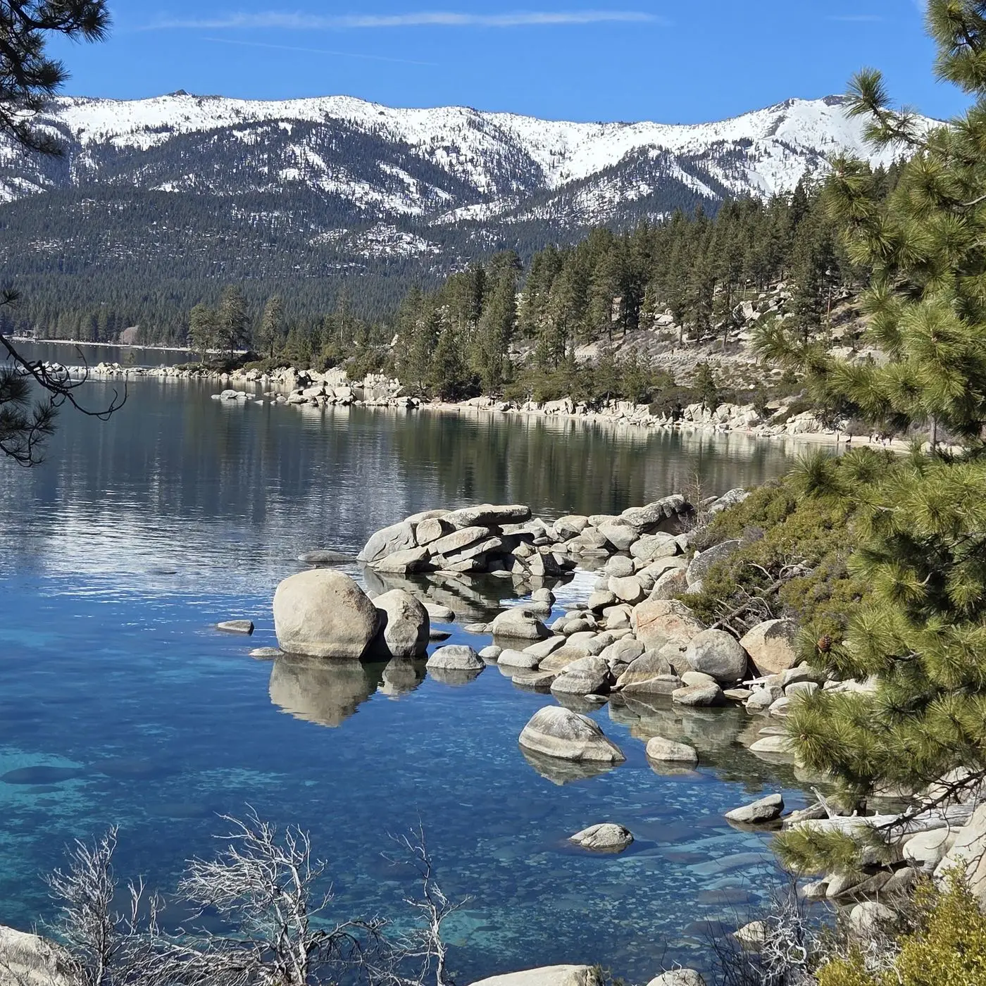 Granite boulders in the clear water of Lake Tahoe